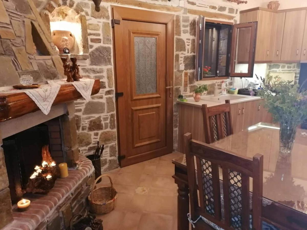 Traditional House In Androni Myrina Esterno foto